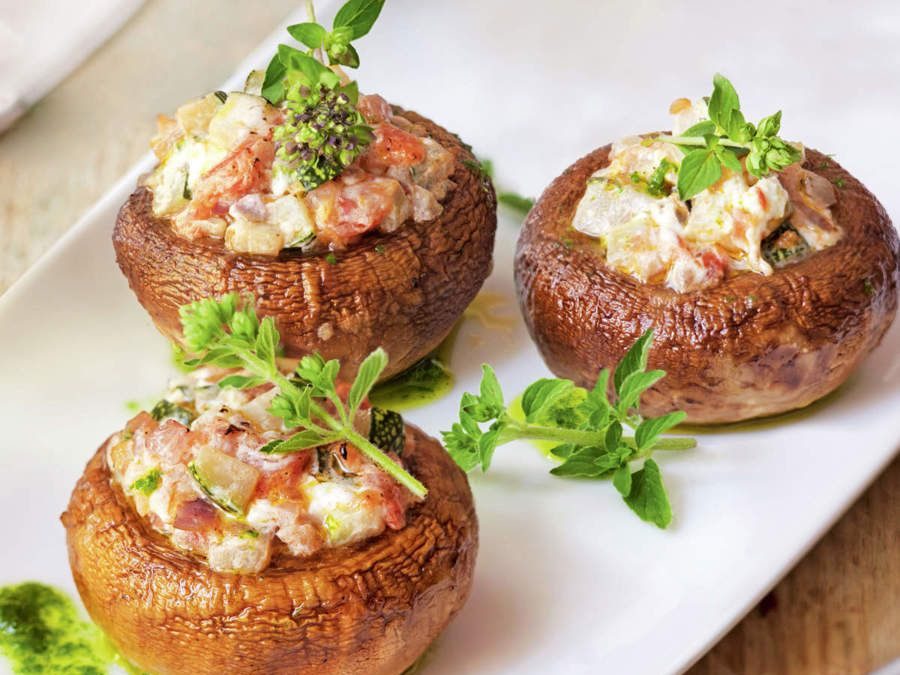 CHAMPIÑONES RELLENOS AL HORNO